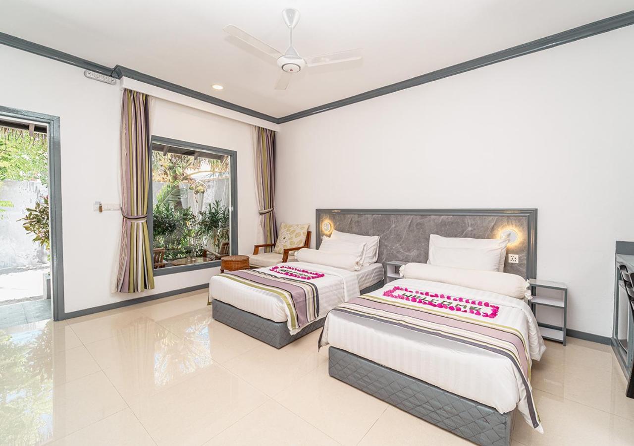 Hotel Tropical Tree Fehendhoo Exterior foto